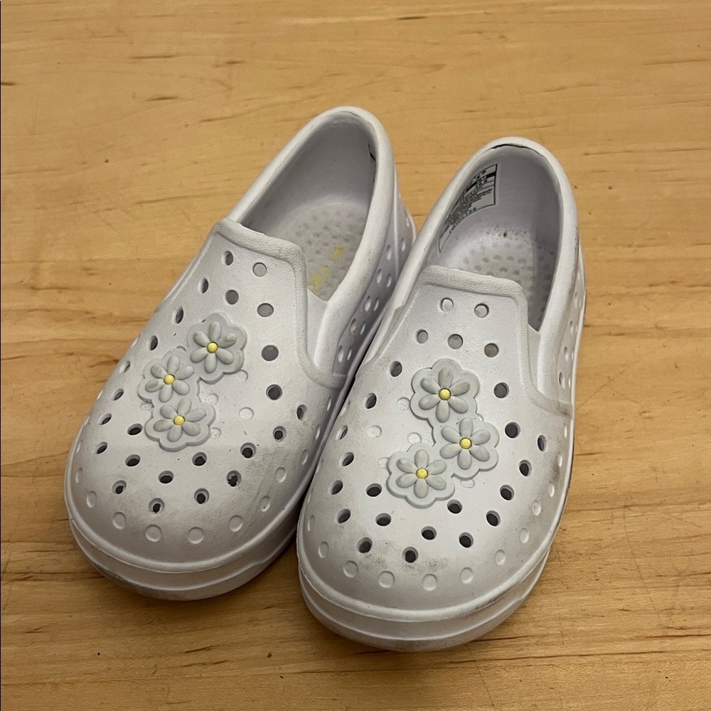 Carter's White Floral Water Shoes for Kids